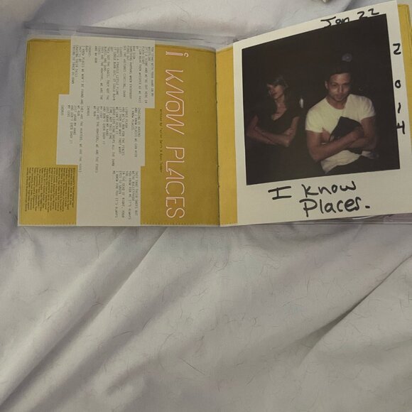 Taylor Swift – 1989 CD (with photos and bonus content) - Picture 4 of 6